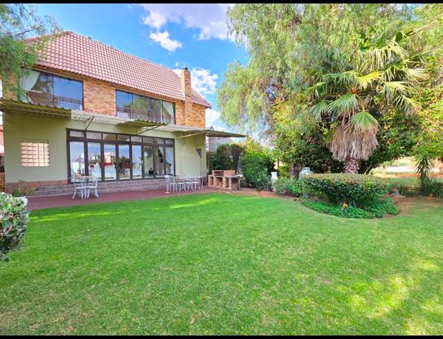 5 BEDROOM HOUSE FOR SALE IN MISTY BAY